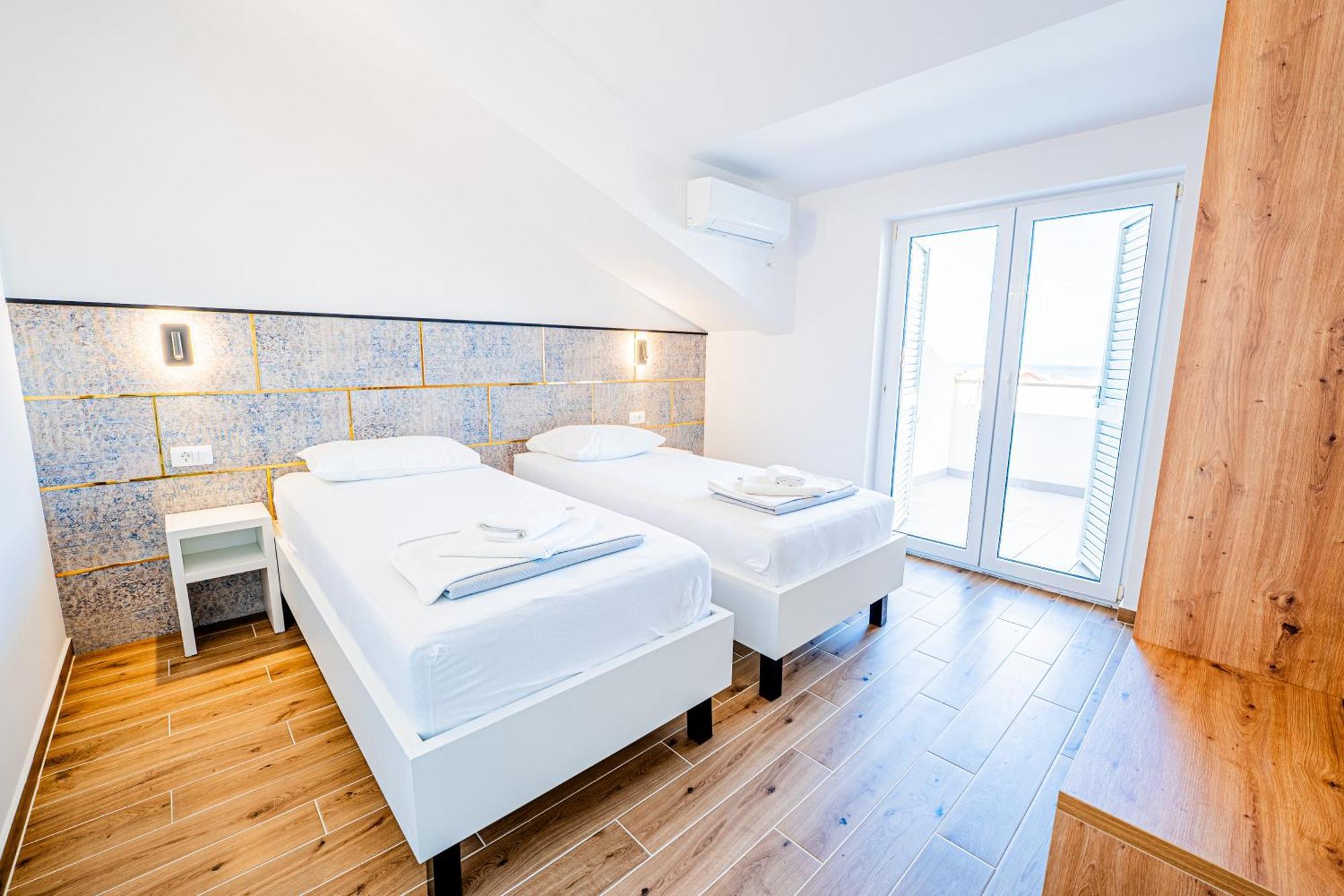 Resort Trcol Novalja Eksteriør billede